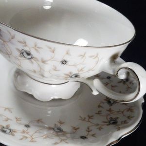 Tea cup & saucer set Mitterteich Bavaria Germany Lady Linda blue rose pattern